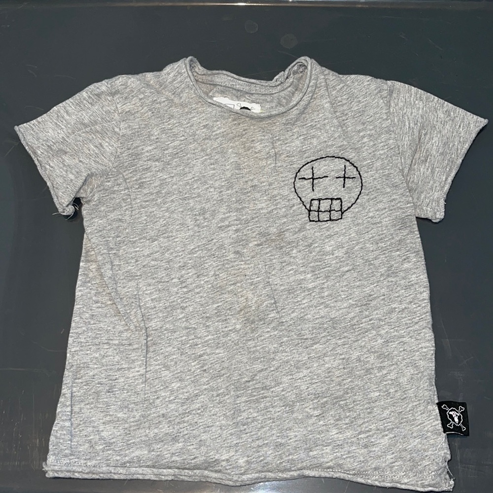 Nununu boys embroidered skull t-shirt Halloween!